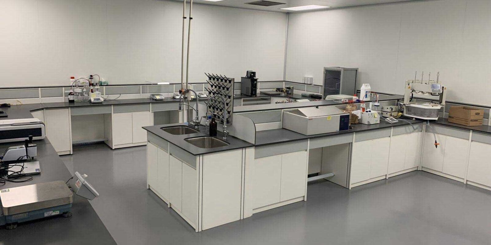 Lab Furniture Trespa Top