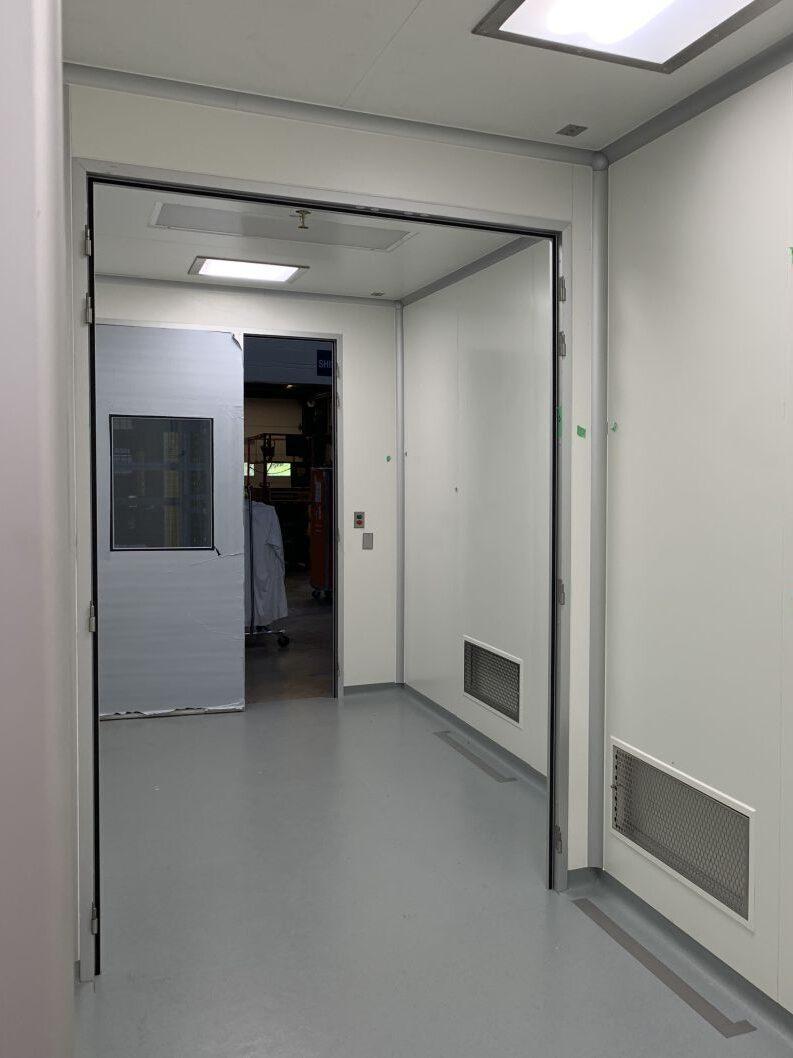 Biotech Vaccine Cleanroom Walls