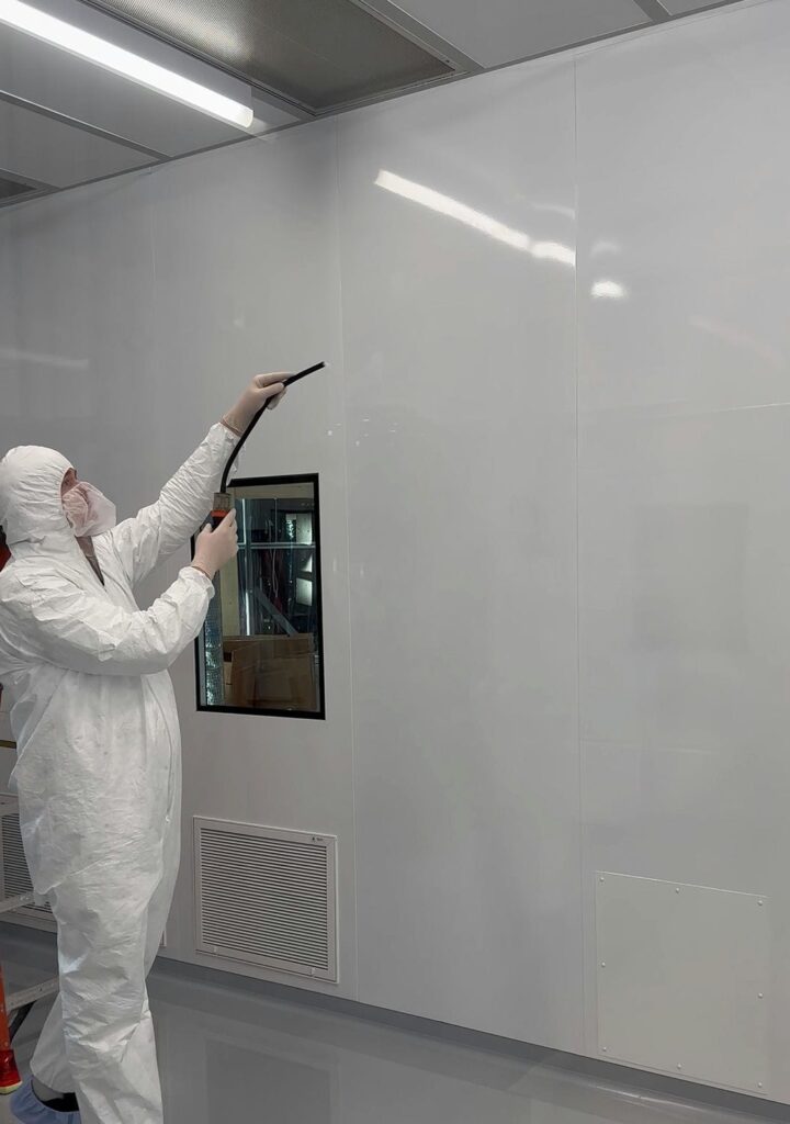 cleanroom qualification air sampling