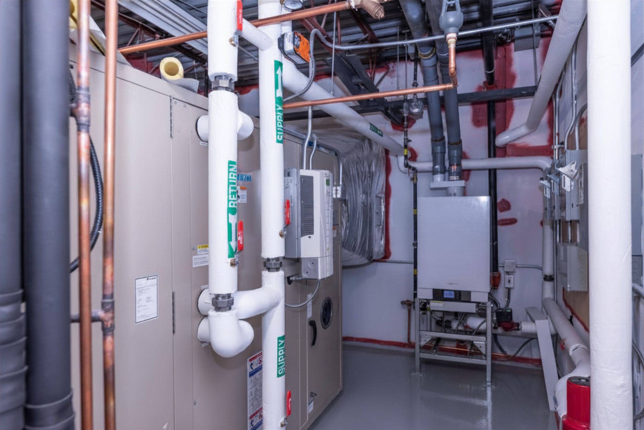 Cleanroom HVAC Installation | ACH Solutions Canada