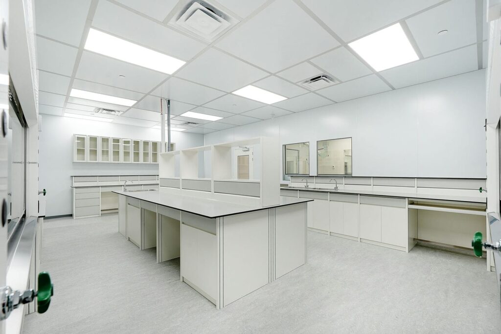 pharmaceutical cleanroom