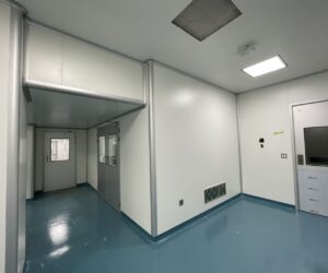 cleanroom coving in hallway