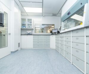 Cleanroom Laboratory Furniture